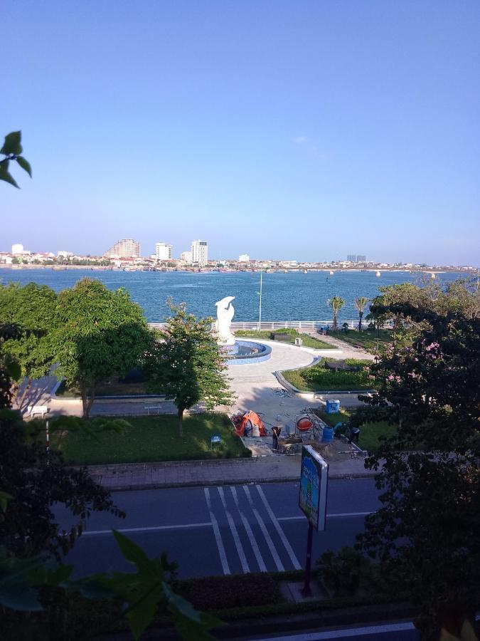 Nha Nghi Hang Nga ドンホイ エクステリア 写真