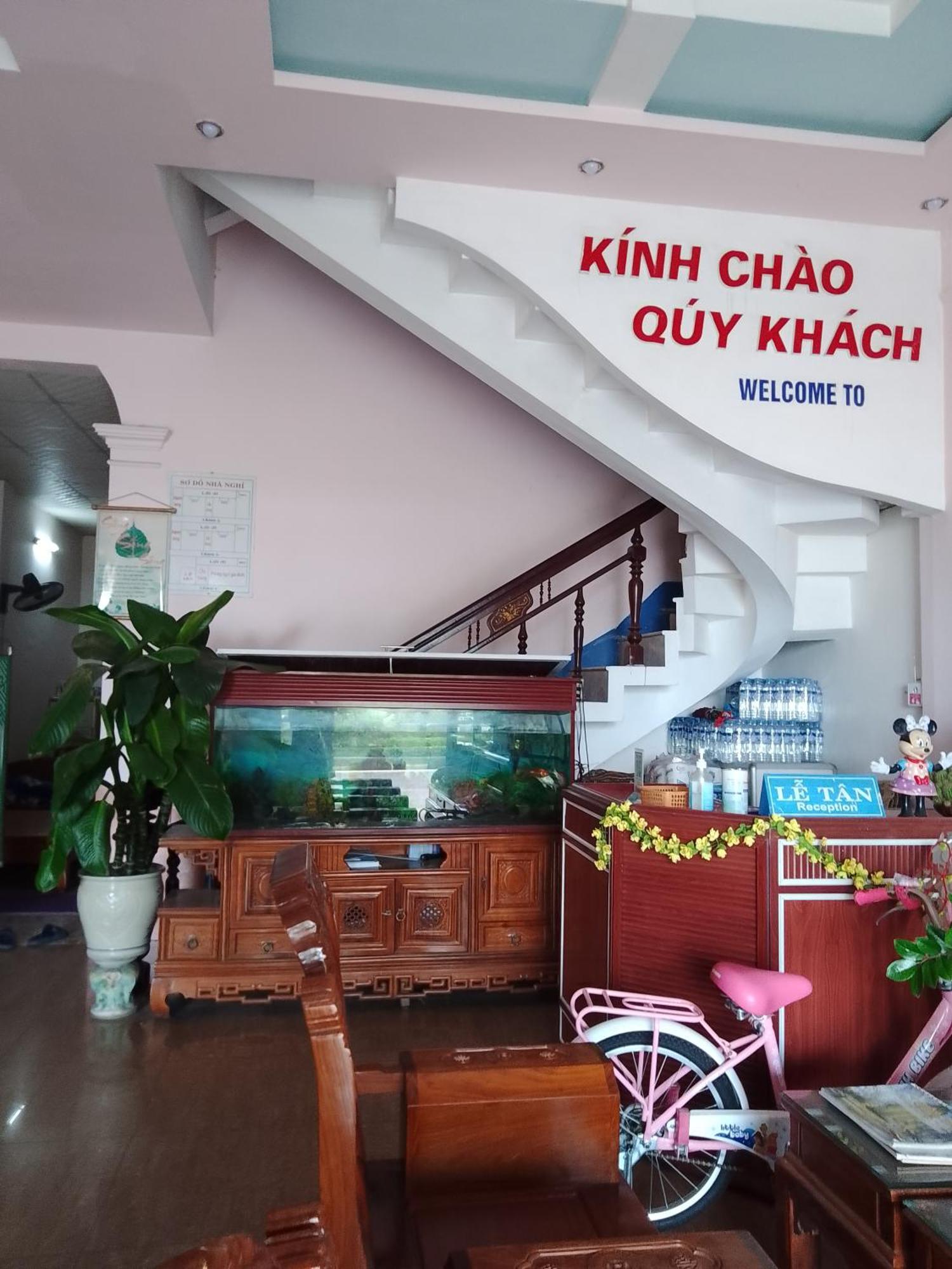 Nha Nghi Hang Nga ドンホイ エクステリア 写真