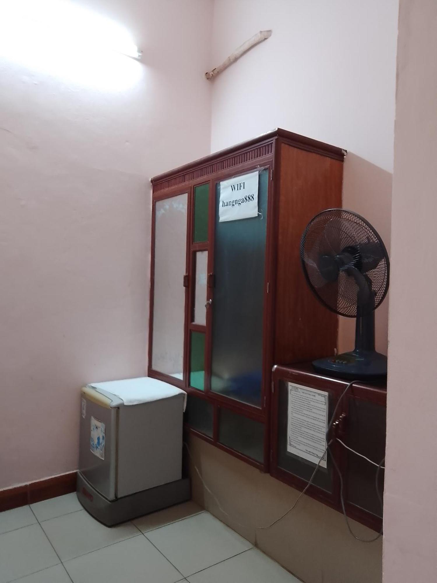 Nha Nghi Hang Nga ドンホイ エクステリア 写真