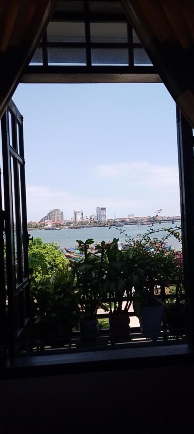 Nha Nghi Hang Nga ドンホイ エクステリア 写真